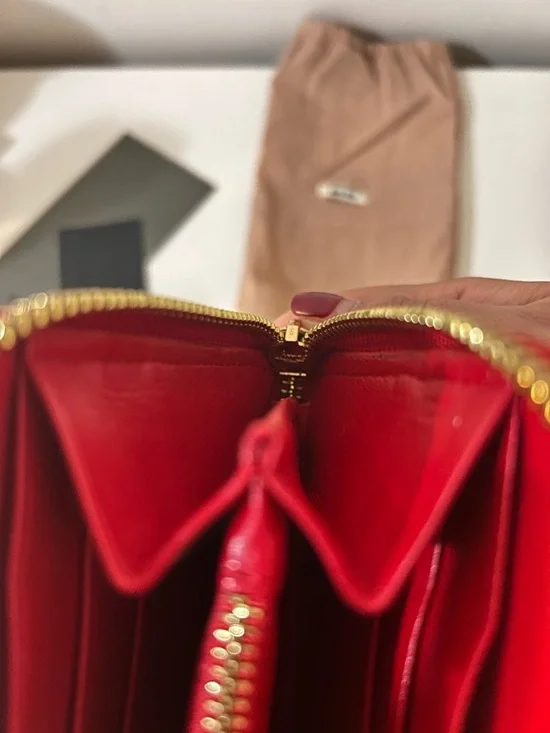 Miu Miu Glossy Red Quilted Zip Wallet with Front Pocket - Picture 7 of 9